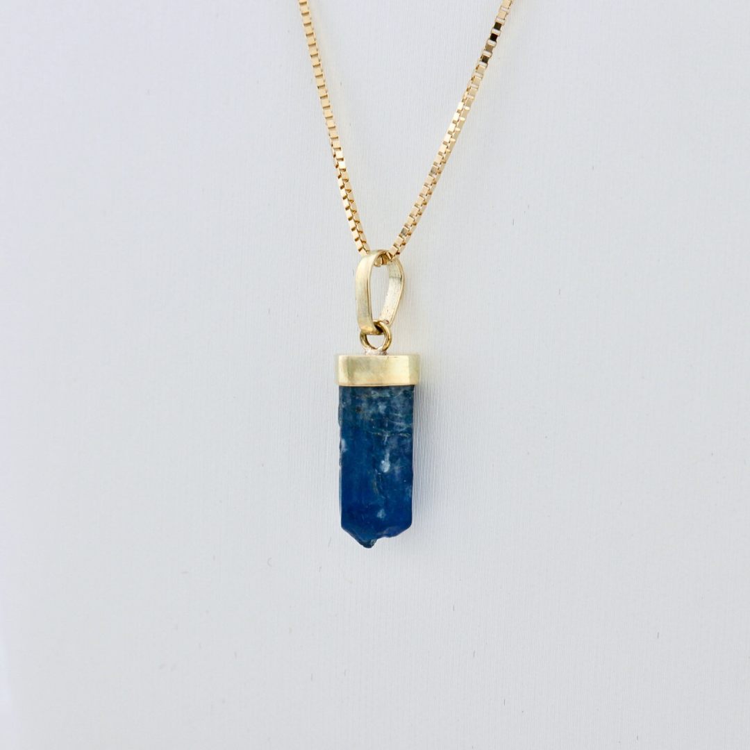 Collier Amulette or 14K et apatite