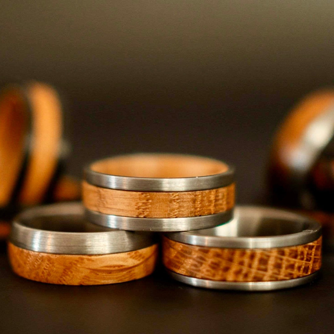 Bague en tungstène et bois de whisky