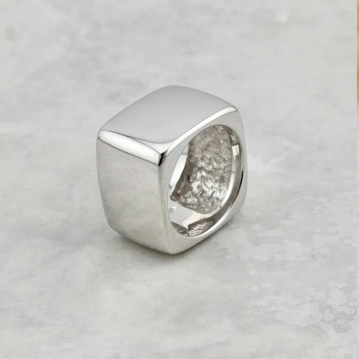 Bague Carrée Large  en argent sterling