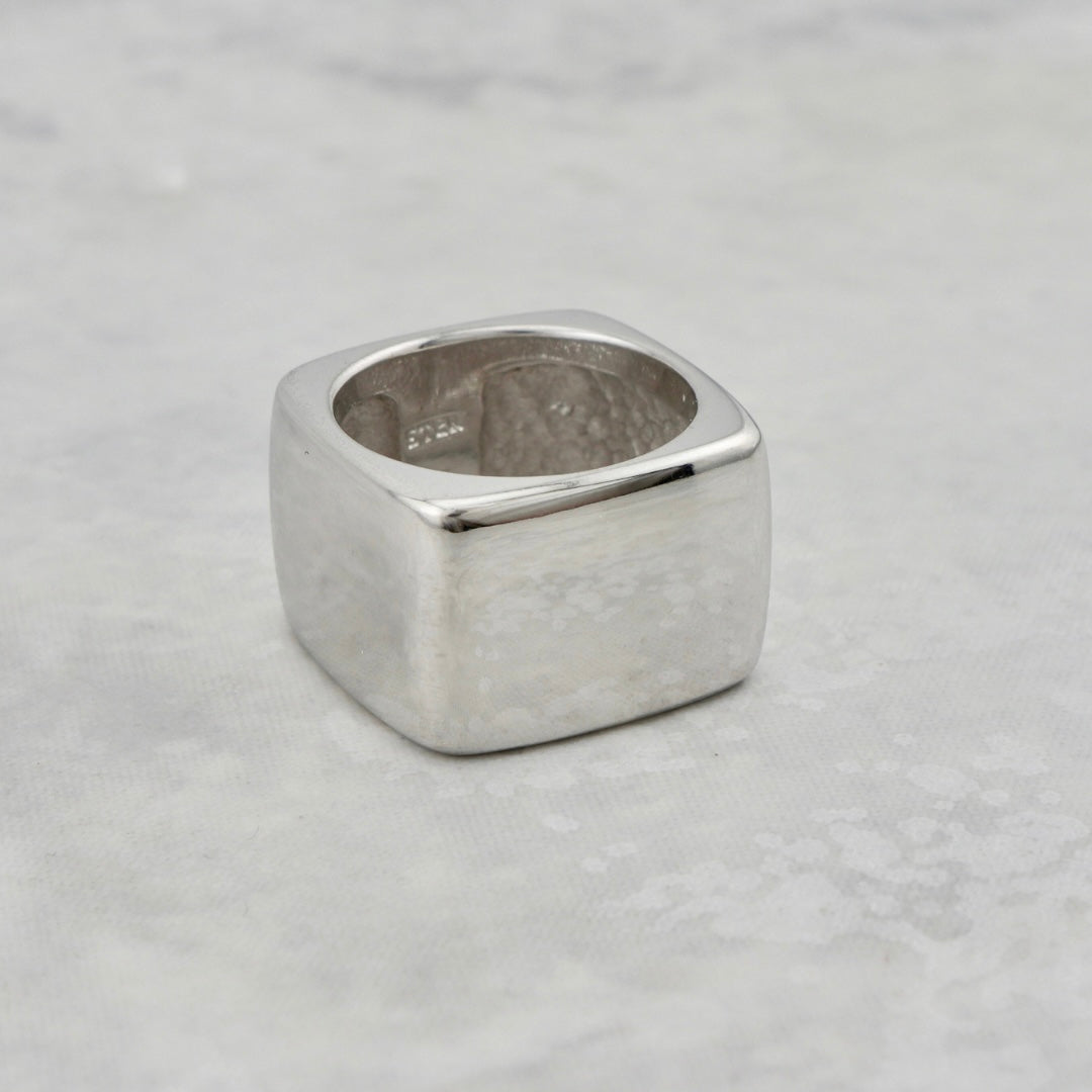 Bague Carrée Large  en argent sterling