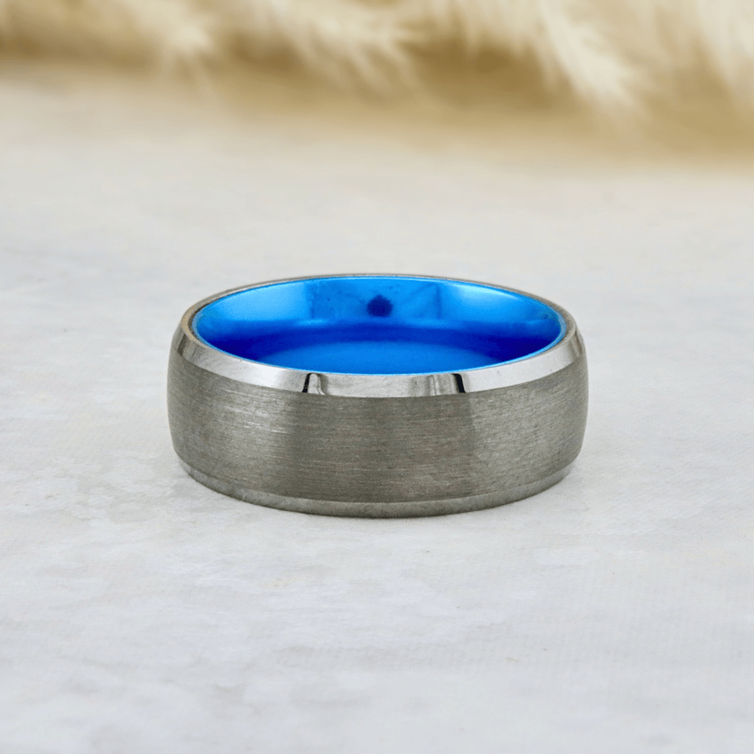 Bague Bleue Électrique en tungstène Roadtripmadewood Bagues Bague Bleue Électrique en tungstène | Mathieu Blanchard® Mathieu Blanchard Joaillerie