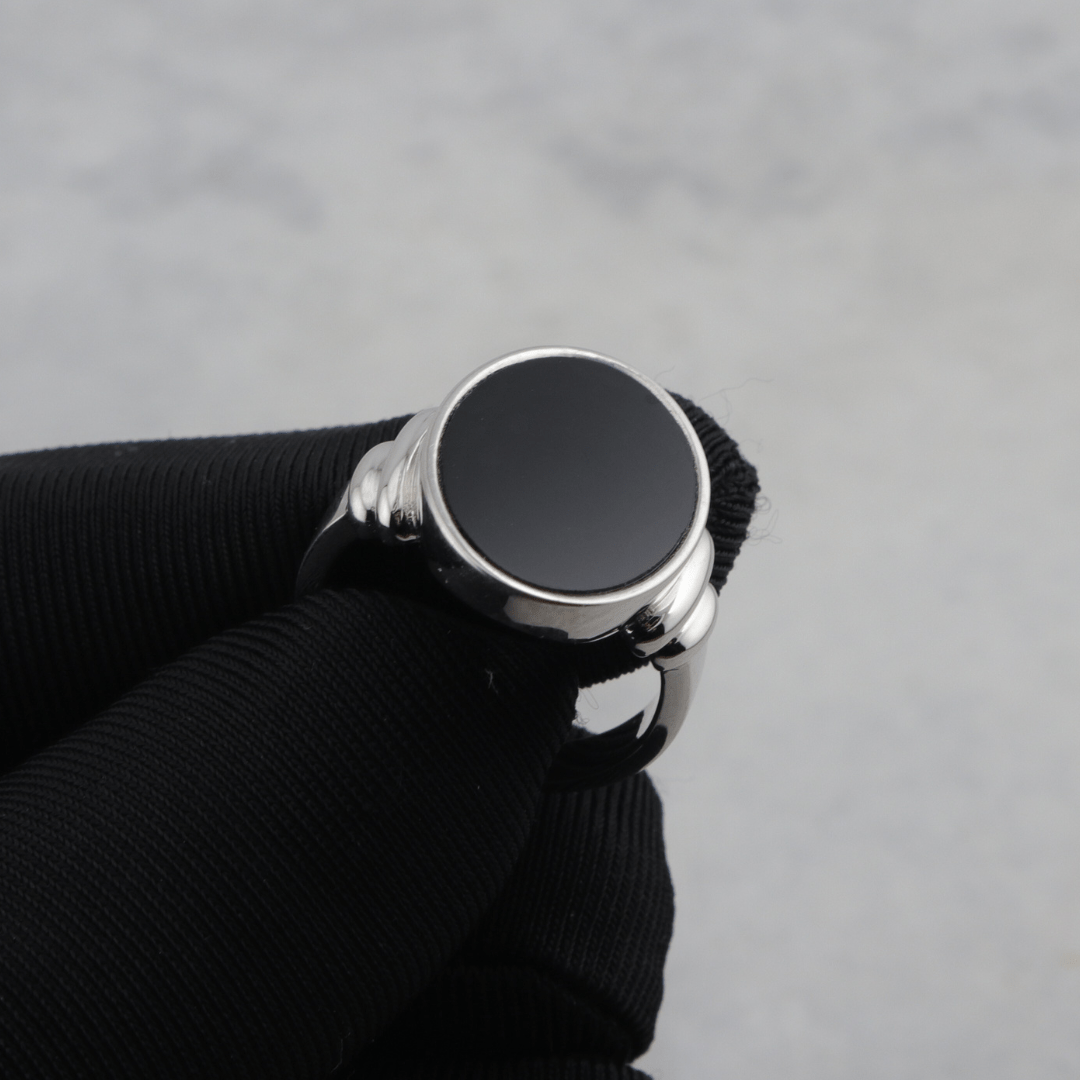 Mathieu Blanchard Bagues Bague chevalière Onyx oval