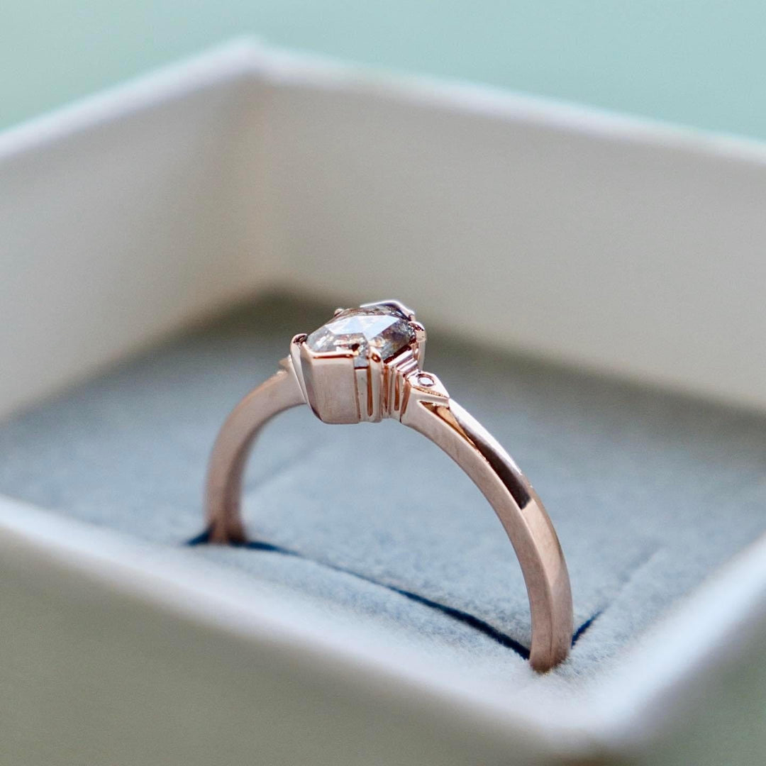 Bague diamant sel &amp; poivre Mathieu Blanchard Bagues Bague diamant sel &amp; poivre Mathieu Blanchard Joaillerie