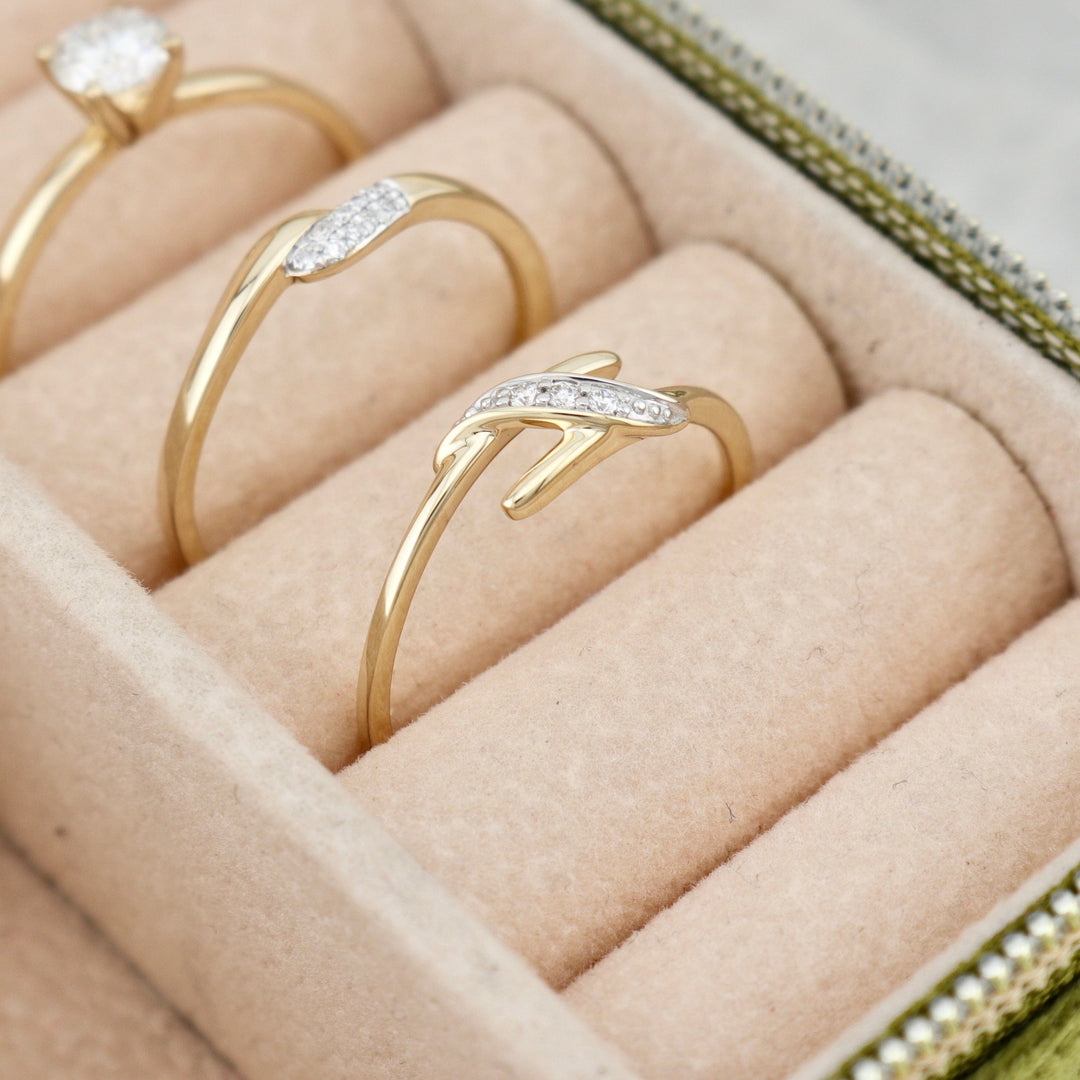 Bague diamants - Bagues Bague minimaliste en or 10K et diamants | Mathieu Blanchard Mathieu Blanchard Joaillerie