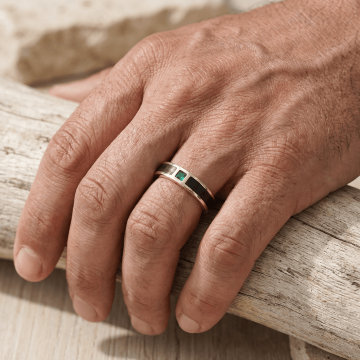 Bague Émeraude en bois Mathieu Blanchard Bagues Alliance unique en bois d&