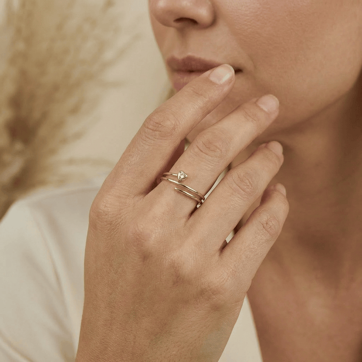 - Bagues Bague en or 10K et diamants