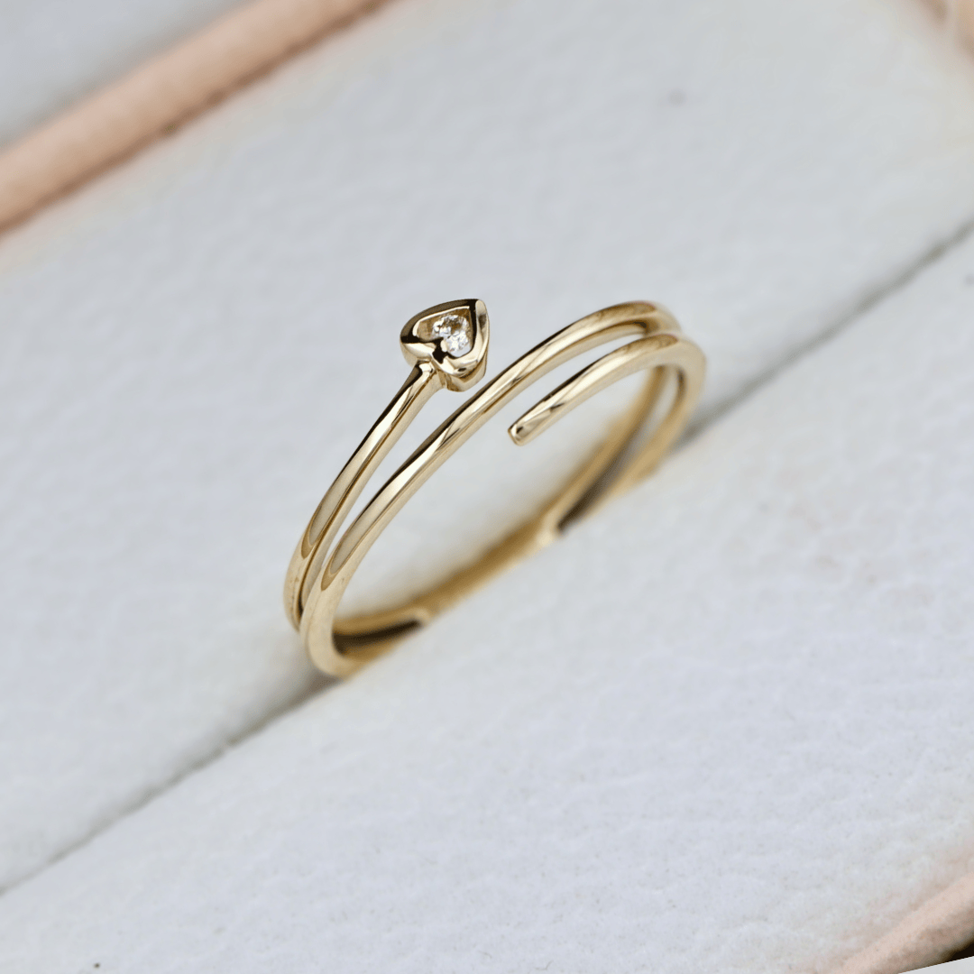 - Bagues Bague en or 10K et diamants