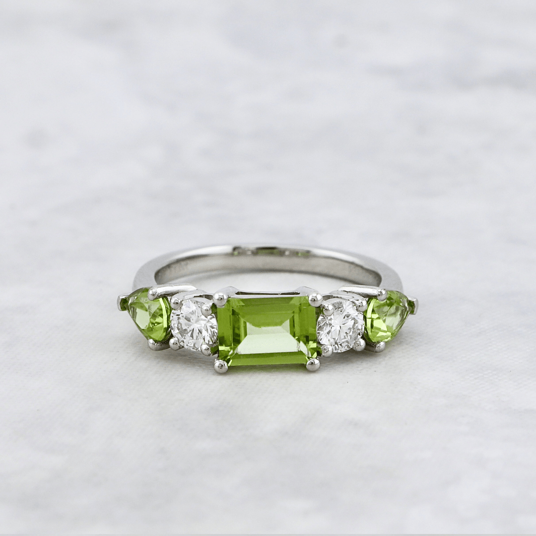 Mathieu Blanchard Bague en or 14K - 18K ou platine, péridots et diamants