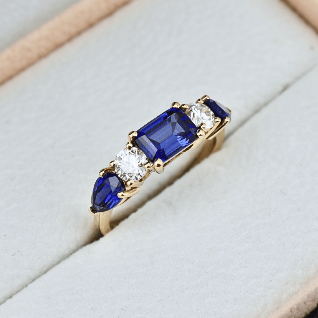 Mathieu Blanchard Bague en or 14K - 18K ou platine, saphirs et diamants