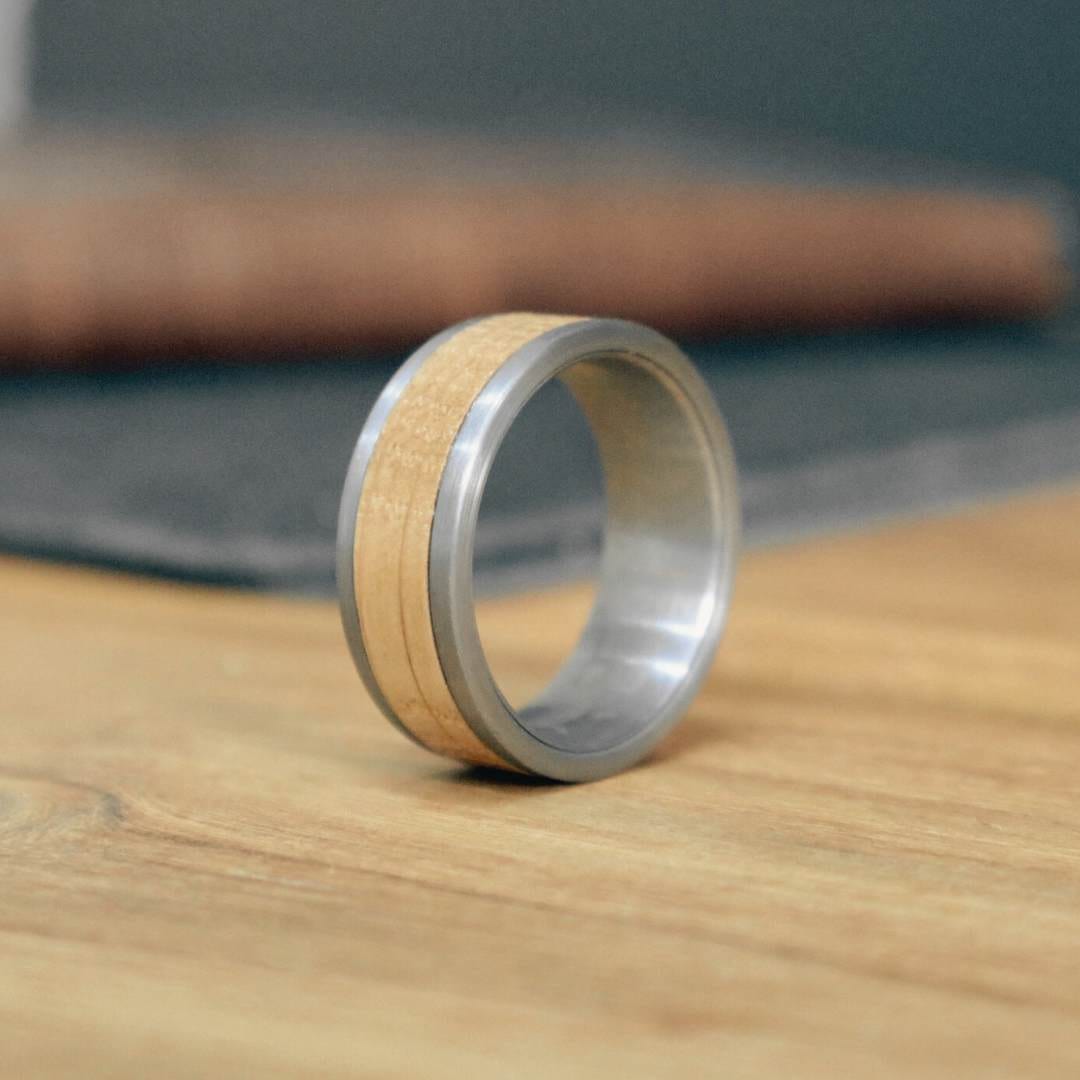 Roadtripmadewood Bagues Bague en tungstène et bois de whisky