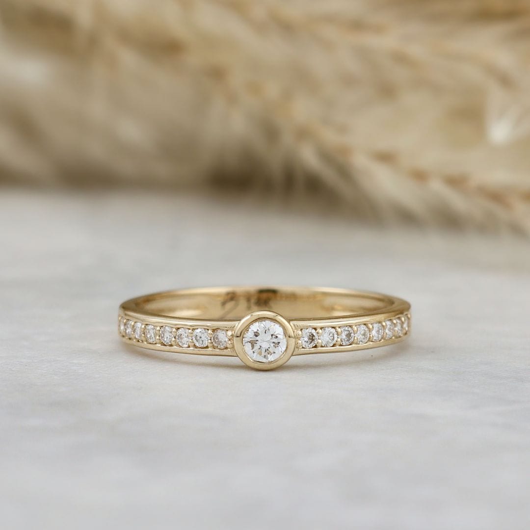Bague Épure Pavé Diamants Mathieu Blanchard Bagues Bague de fiançailles non accrochante en diamants | Mathieu Blanchard Mathieu Blanchard Joaillerie