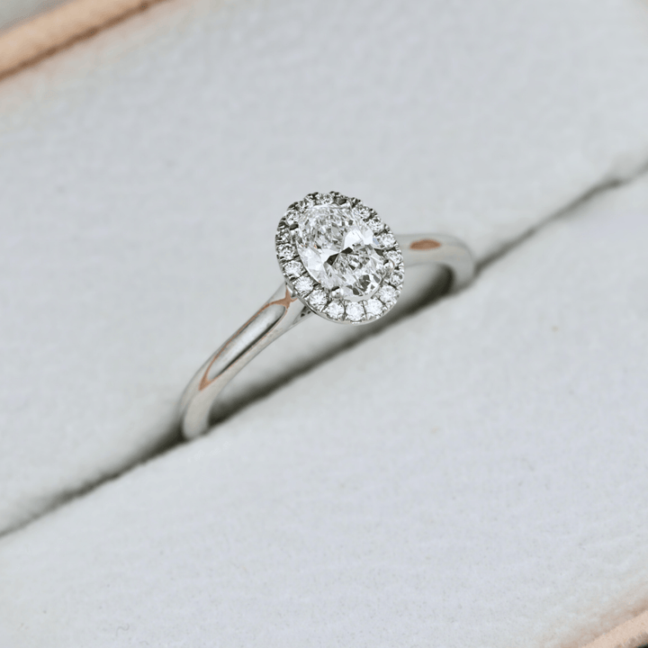 Mathieu Blanchard Bagues Bague Halo Oval en or 14K - 18K ou platine et diamants 0,6 ctw