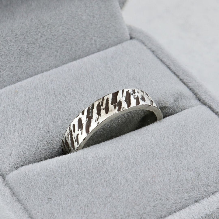 Bague jonc L’écorché en argent sterling Mathieu Blanchard Bagues Jonc L’écorché en argent sterling  | Mathieu Blanchard Mathieu Blanchard Joaillerie
