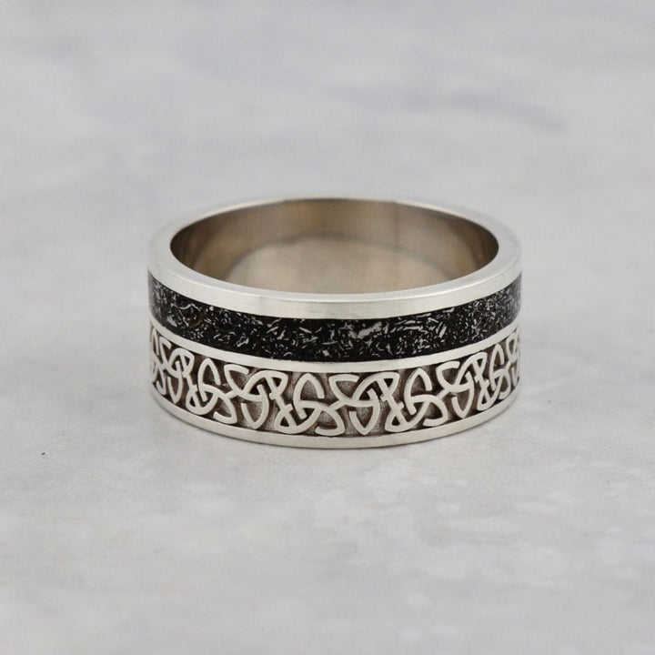Bague jonc Météorite Celtique Mathieu Blanchard Bague motif celtique et météorite Gibeon | Mathieu Blanchard Mathieu Blanchard Joaillerie
