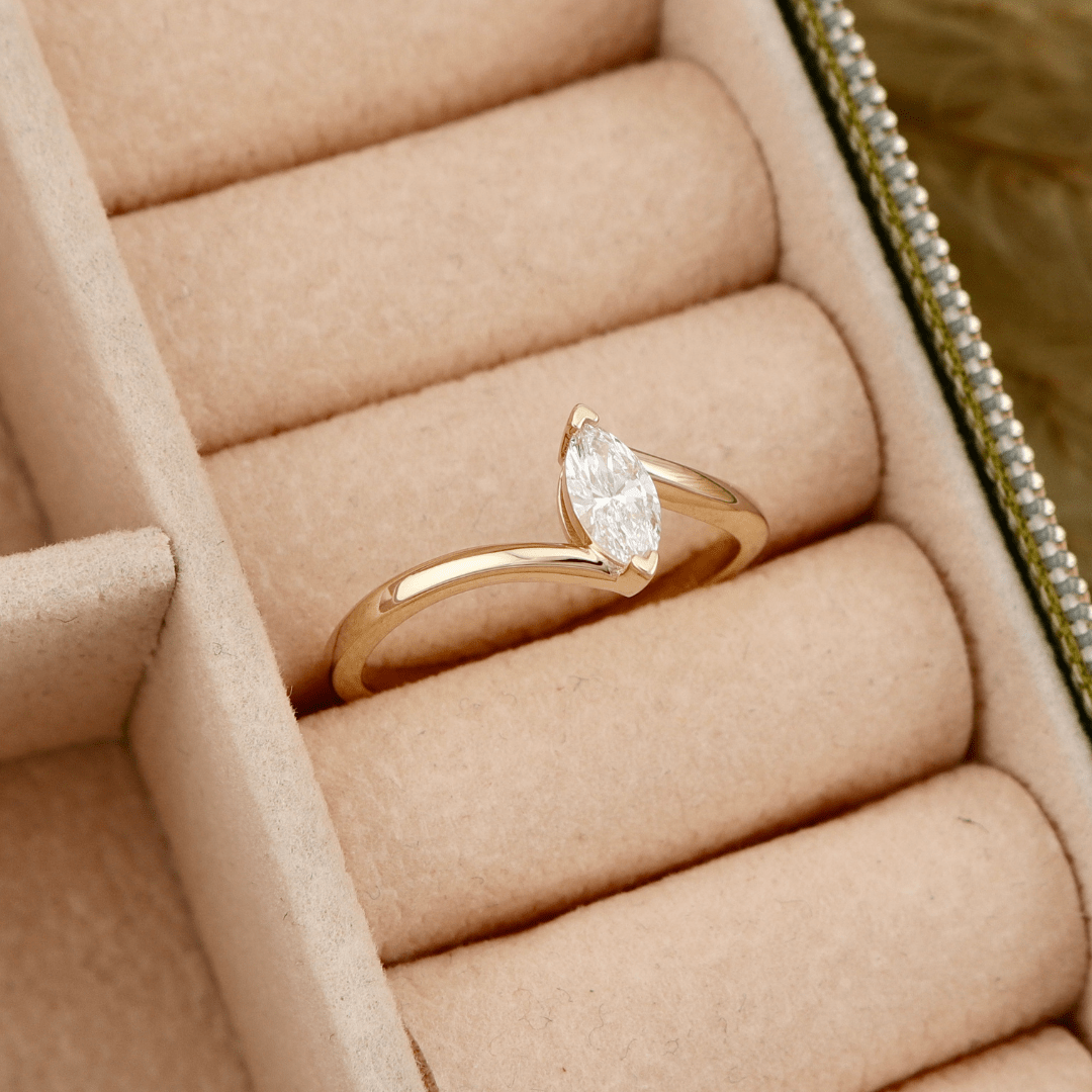 Bague Marquise et diamant 0,3 ct Mathieu Blanchard Bagues Bague Marquise en or 14K et diamant marquise 0,3ct | Mathieu Blanchard Mathieu Blanchard Joaillerie