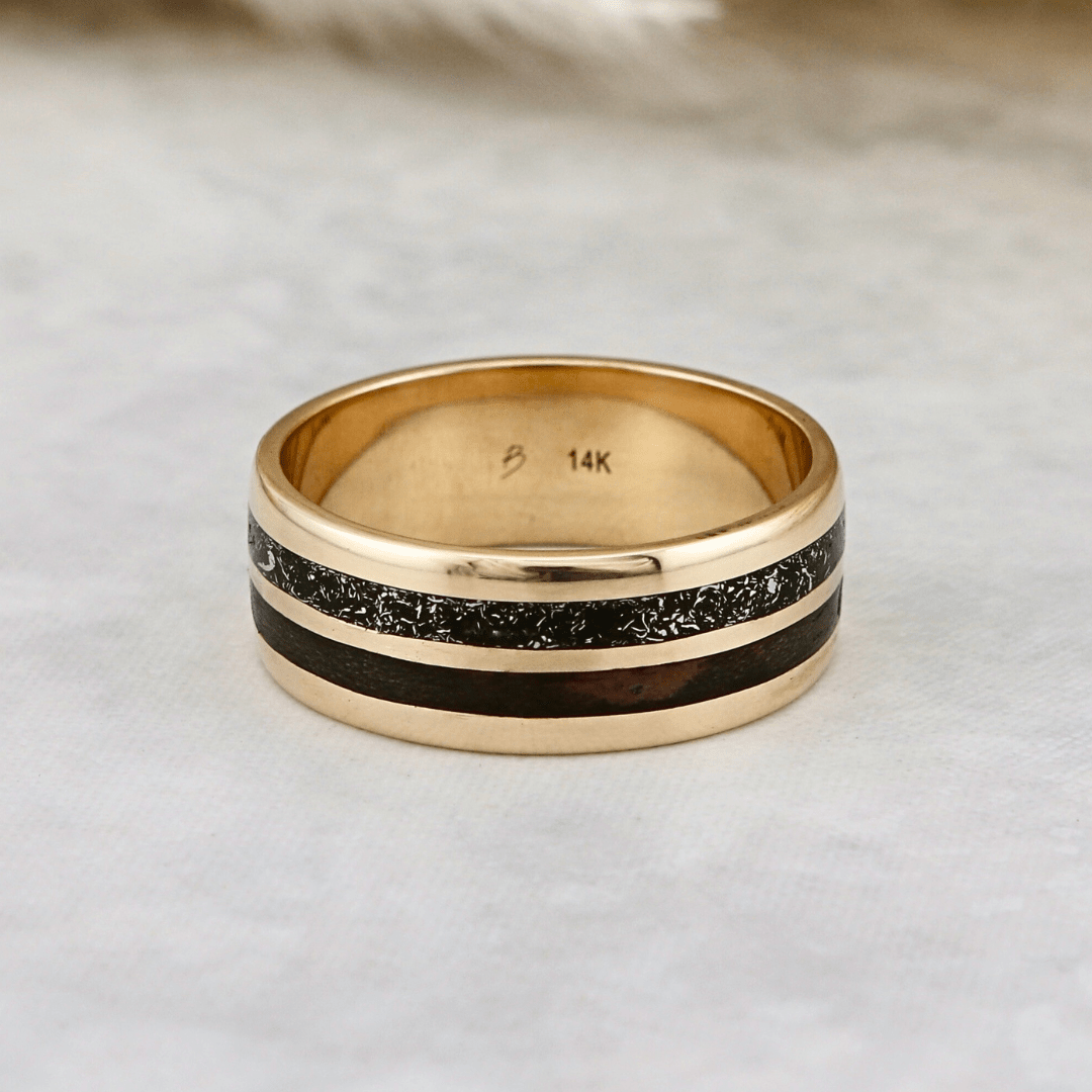 Bague Météorite et bois Mathieu Blanchard Bagues Jonc Poussières d’étoiles et bois | Mathieu Blanchard Joaillerie Mathieu Blanchard Joaillerie