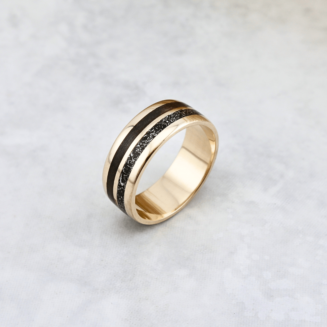 Bague Météorite et bois Mathieu Blanchard Bagues Jonc Poussières d’étoiles et bois | Mathieu Blanchard Joaillerie Mathieu Blanchard Joaillerie