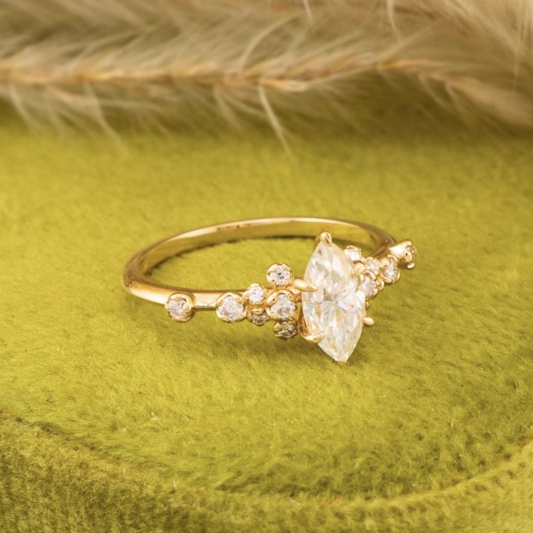 Bague Nuage Marquise Moissanites Mathieu Blanchard Bagues Solitaire Moissanite Marquise 0,5ct en or 10K ou 925 | Mathieu Blanchard Mathieu Blanchard Joaillerie