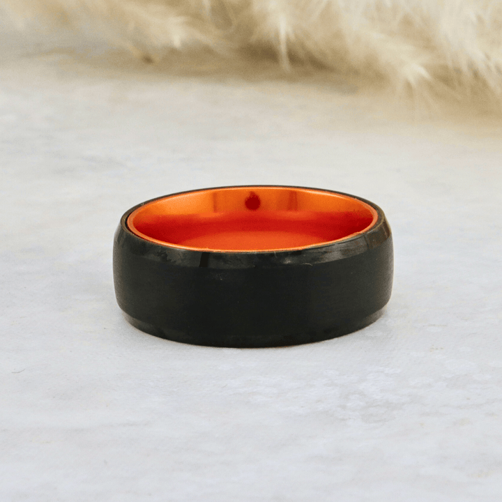 Bague Orange Électrique en tungstène Roadtripmadewood Bagues Bague Orange Électrique &amp; Noire en tungstène | Mathieu Blanchard® Mathieu Blanchard Joaillerie