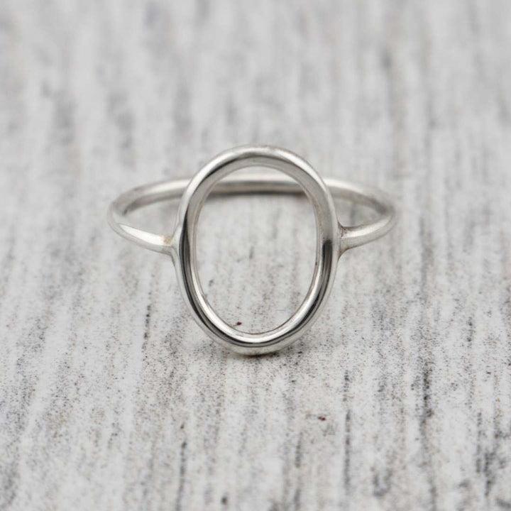 Audrey Seyer Bague Ovale minimaliste en argent sterling