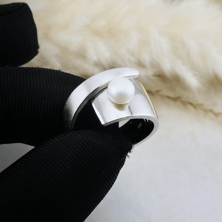 Mathieu Blanchard Bagues Bague Pointe en argent sterling et perle