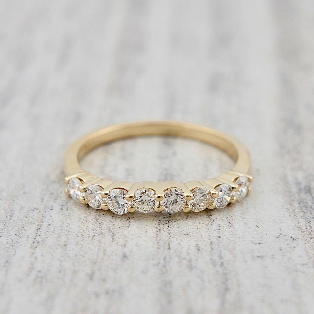 Bague semi-éternité courbe et diamants Mathieu Blanchard Bagues Bague semi-éternité courbe et diamants Mathieu Blanchard Joaillerie