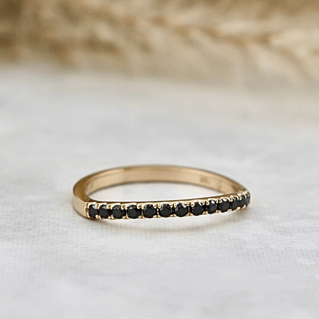 Bague Semi-éternité courbe et diamants noirs Mathieu Blanchard Bagues Bague de contour en or 14K - 18K ou platine et diamants noirs | Mathieu Blanchard Joaillerie Mathieu Blanchard Joaillerie