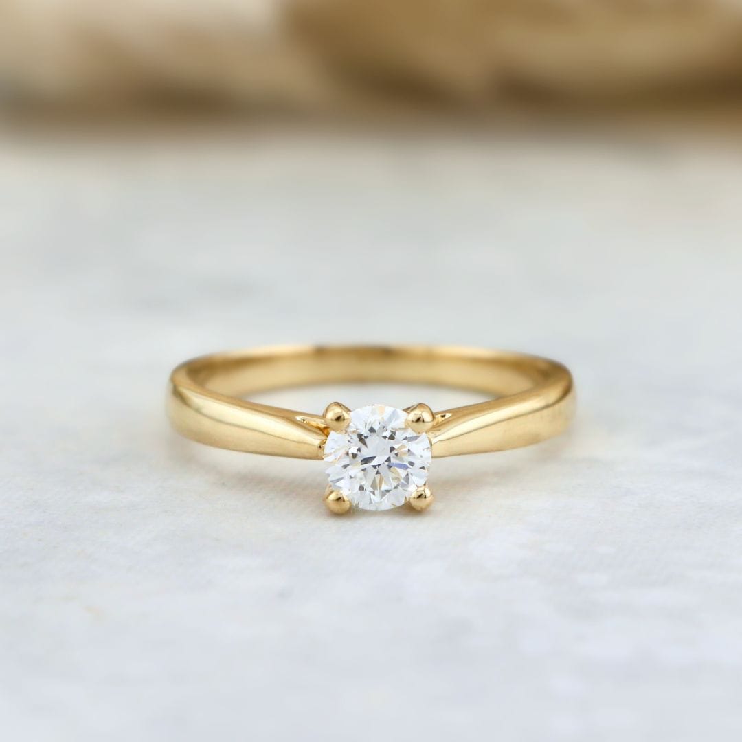 Bague solitaire Classique et diamant 0,45 ct Mathieu Blanchard Bagues Bague Solitaire en or 14K -18K et diamant 0,5ct | Mathieu Blanchard Mathieu Blanchard Joaillerie