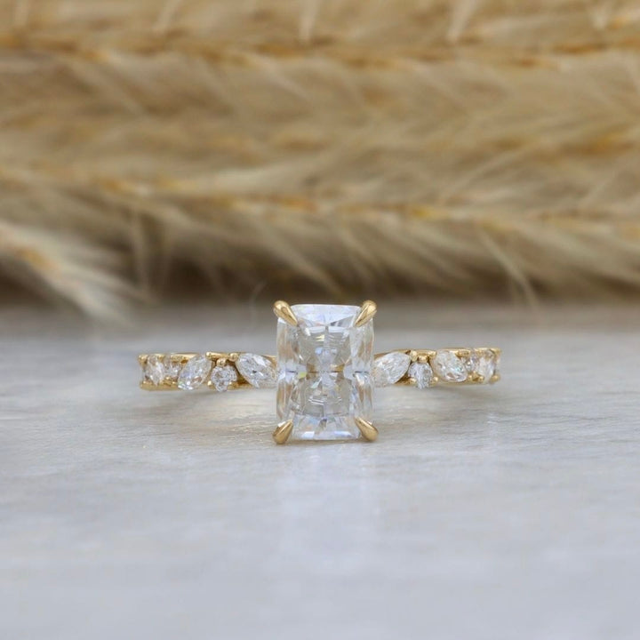 Bague solitaire Diamant Radiant &amp; Marquise Mathieu Blanchard Bagues Bague de fiançailles radiant 1ct &amp; Marquise | Mathieu Blanchard Mathieu Blanchard Joaillerie