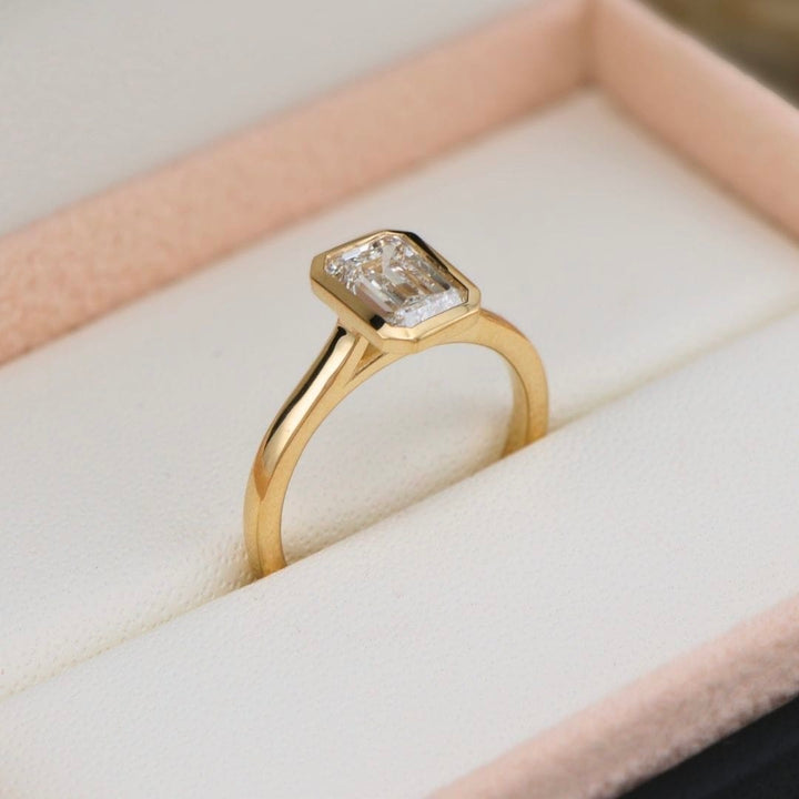 Bague solitaire Émeraude diamant 1 ct Mathieu Blanchard Bagues Bague solitaire Émeraude diamant 1 ct | Mathieu Blanchard Mathieu Blanchard Joaillerie