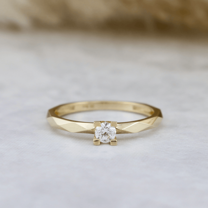 Bague solitaire Facette en or jaune 10K - Bagues Bague solitaire à facettes en or 10K |  Mathieu Blanchard Mathieu Blanchard Joaillerie