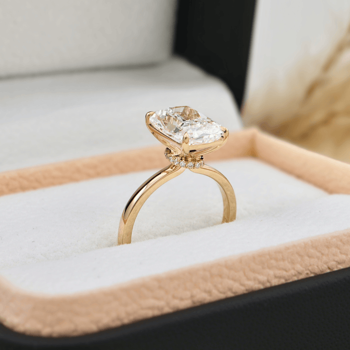 Mathieu Blanchard Bagues Bague Solitaire Halo Diamant Radiant 3,8 ct