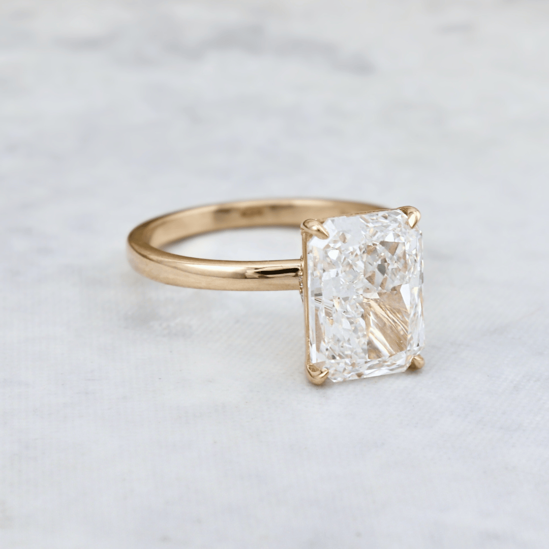 Mathieu Blanchard Bagues Bague Solitaire Halo Diamant Radiant 3,8 ct