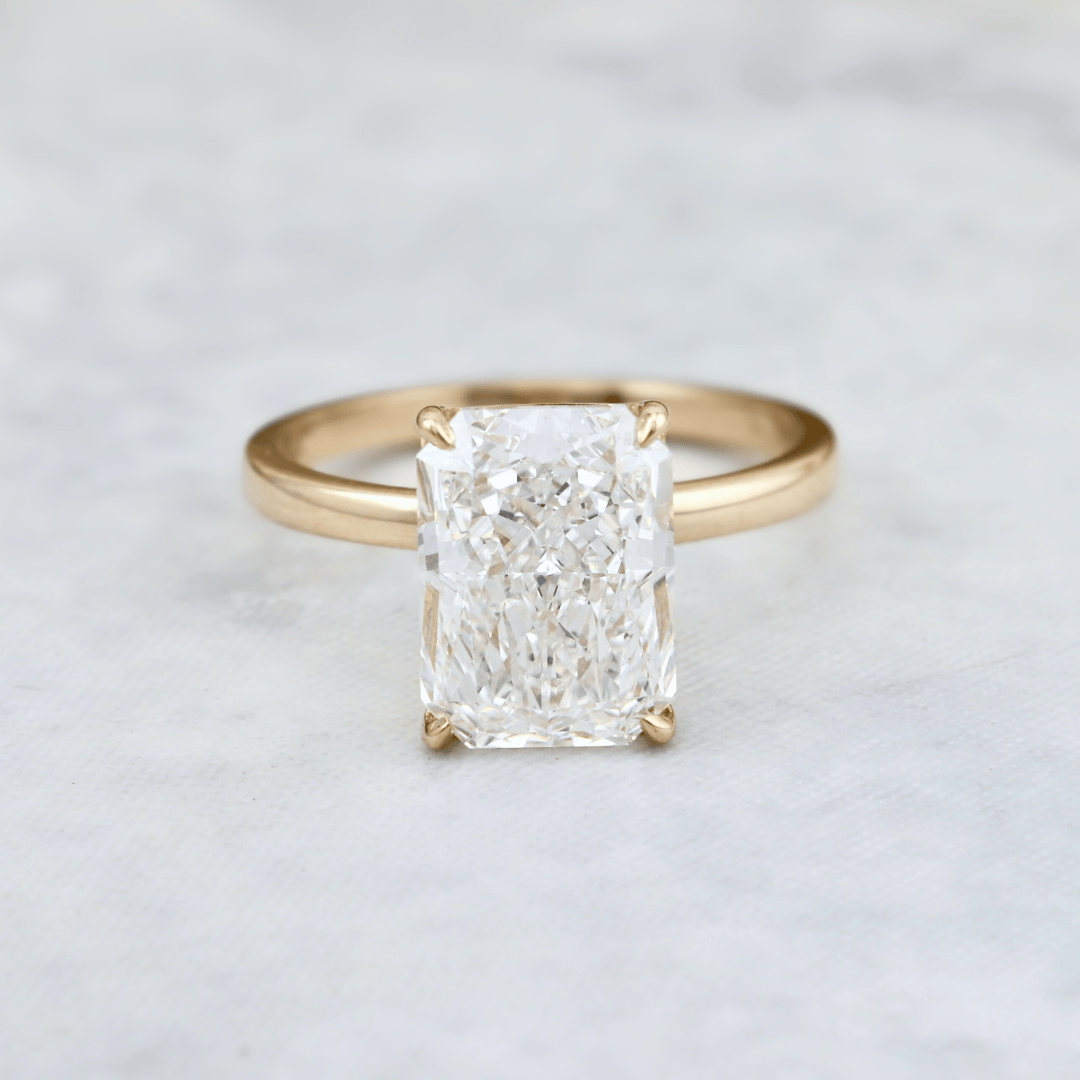 Bague Solitaire Halo Diamant Radiant 3,8 ct Mathieu Blanchard Bagues Bague Boucle Solitaire Halo Diamant Radiant 3,8 ct | Mathieu Blanchard Mathieu Blanchard Joaillerie