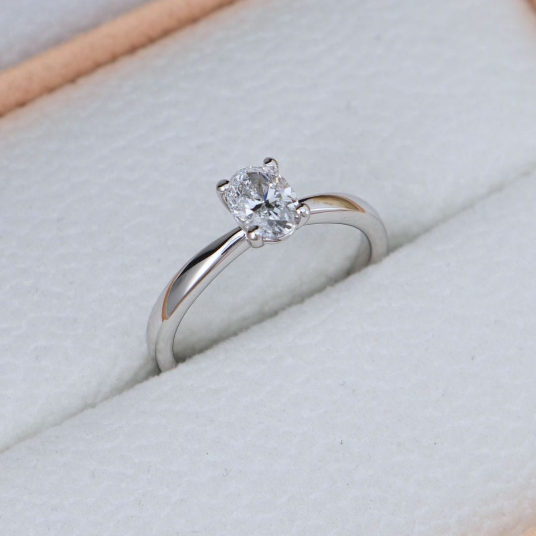 Mathieu Blanchard Bagues 5 / Or blanc 14K Bague solitaire Ovale - 0,5 ct