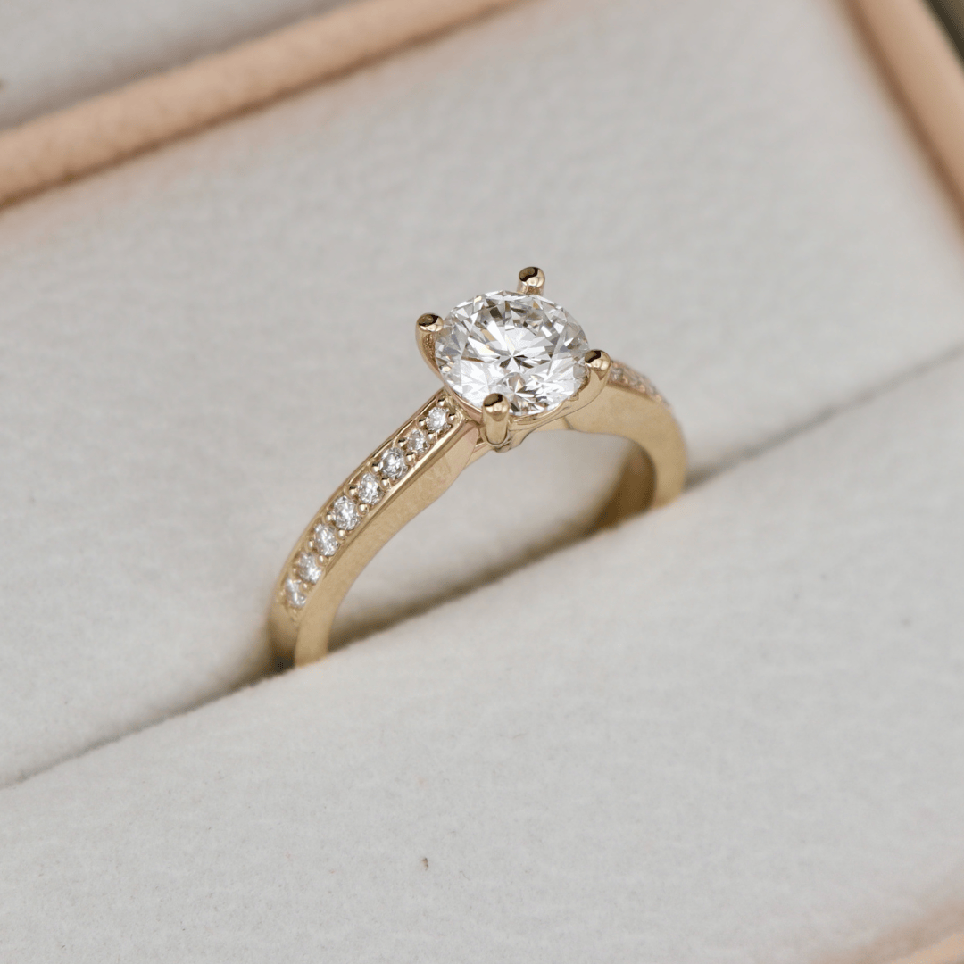 Mathieu Blanchard Bagues Bague solitaire Pavé en or 14K - 18K ou platine et diamant 1 ct