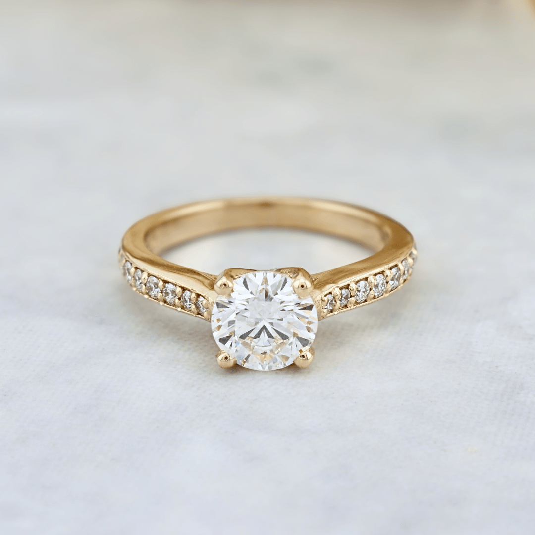 Bague solitaire Pavé et diamant 1 ct Mathieu Blanchard Bagues Bague de fiançailles solitaire pavée - 1ct | Mathieu Blanchard Mathieu Blanchard Joaillerie