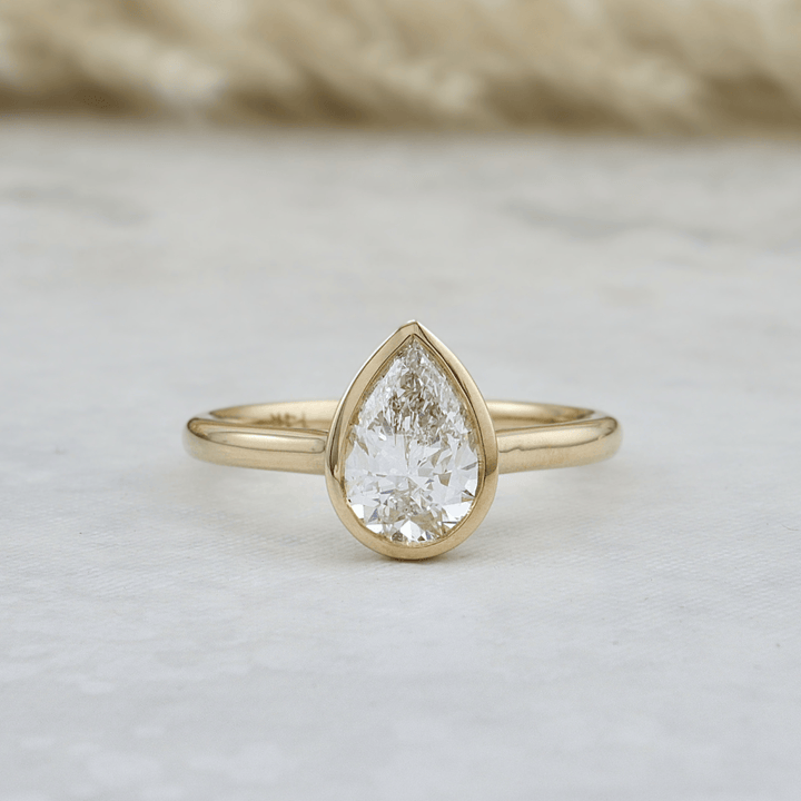 Mathieu Blanchard Bagues Bague solitaire Poire diamants 1 ct