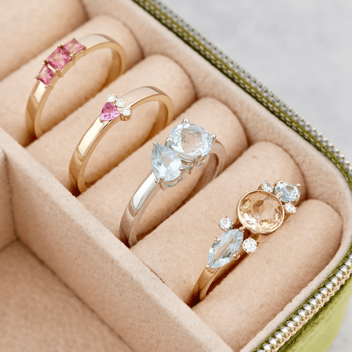 Bague Toi&amp;Moi et topaze en or blanc 14K Mathieu Blanchard Bagues Bague Toi&amp;Moi en or 14K et topaze bleu  1,745 ctw   | Mathieu Blanchard Joaillerie Mathieu Blanchard Joaillerie