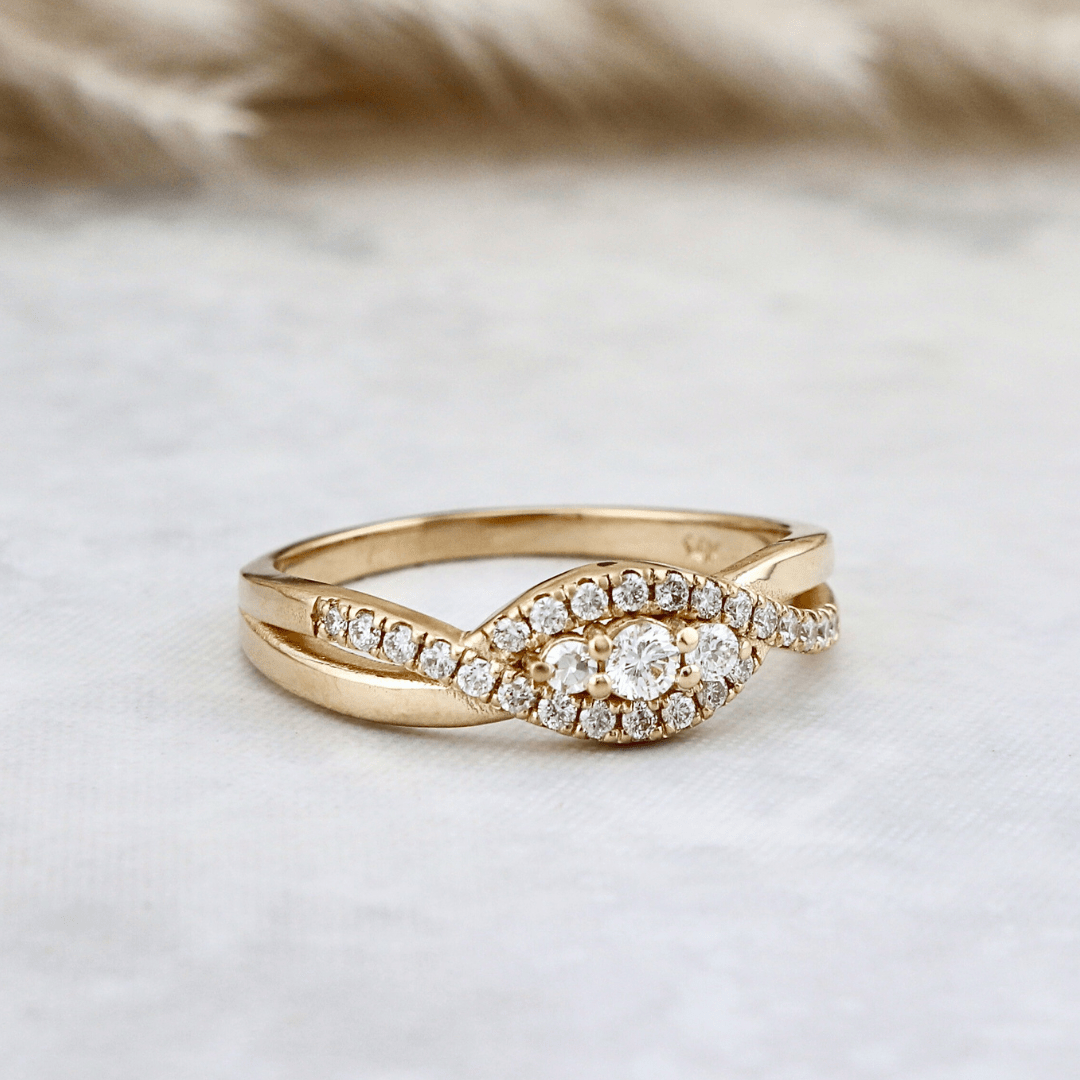 Bague Torsade et diamants Mathieu Blanchard Bagues Bague sur mesure - Diamants Torsade en or 18K | Mathieu Blanchard Mathieu Blanchard Joaillerie