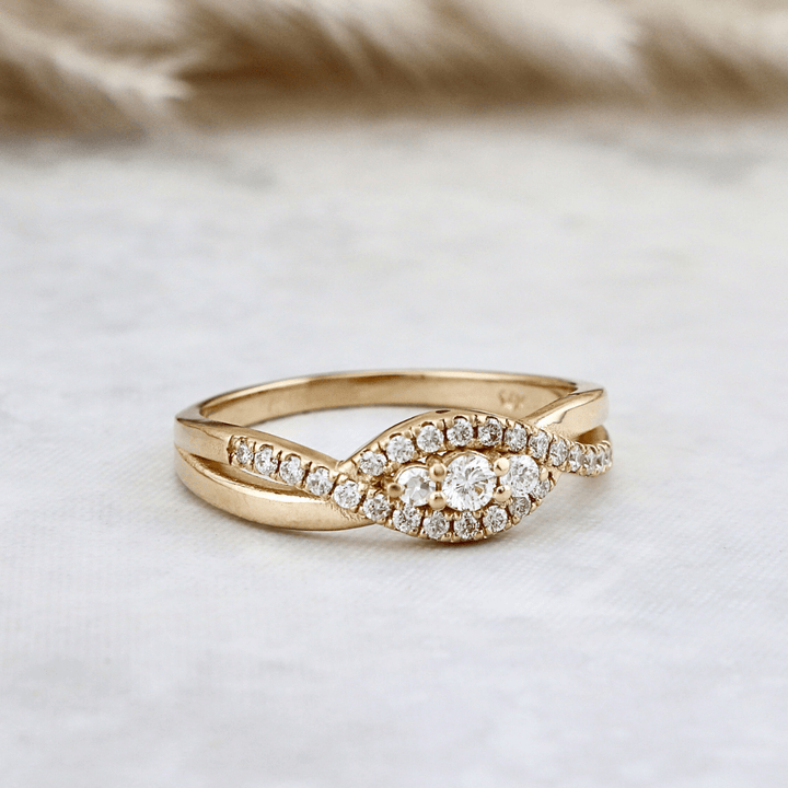 Bague Torsade et diamants Mathieu Blanchard Bagues Bague sur mesure - Diamants Torsade en or 18K | Mathieu Blanchard Mathieu Blanchard Joaillerie