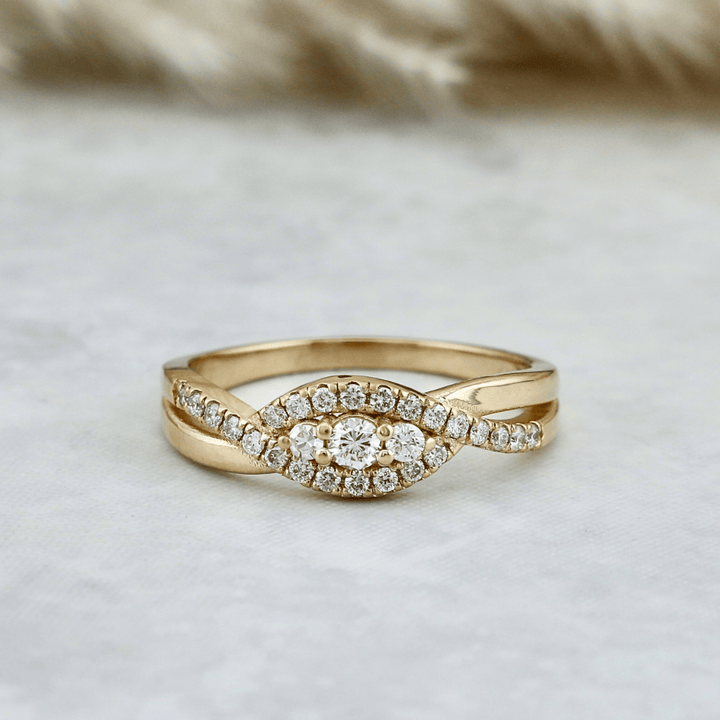 Bague Torsade et diamants Mathieu Blanchard Bagues Bague sur mesure - Diamants Torsade en or 18K | Mathieu Blanchard Mathieu Blanchard Joaillerie