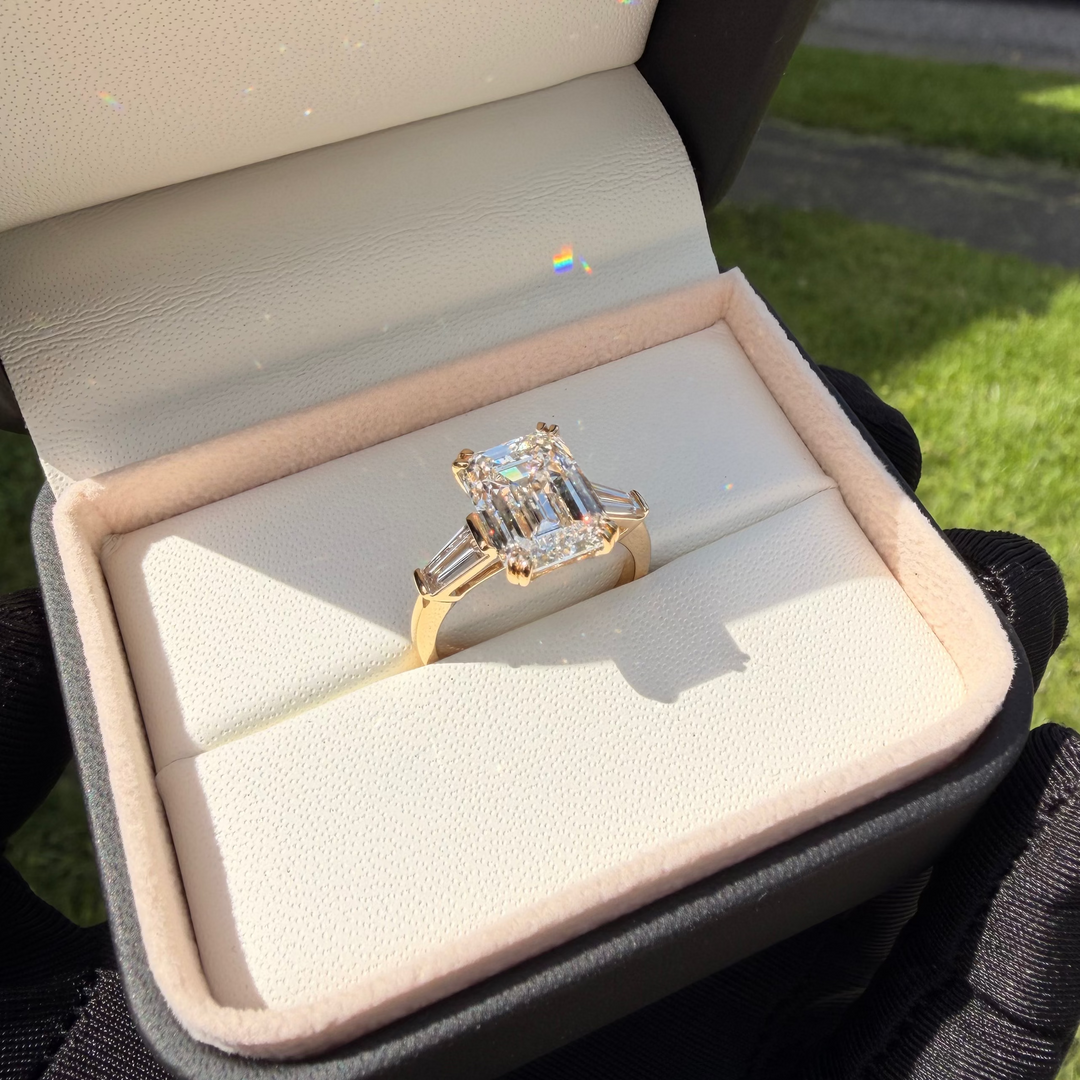Mathieu Blanchard Bagues Bague Trapèze - Diamant Émeraude 6 ct