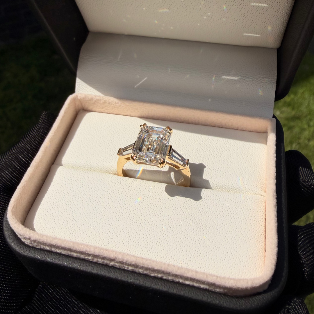 Mathieu Blanchard Bagues Bague Trapèze - Diamant Émeraude 6 ct