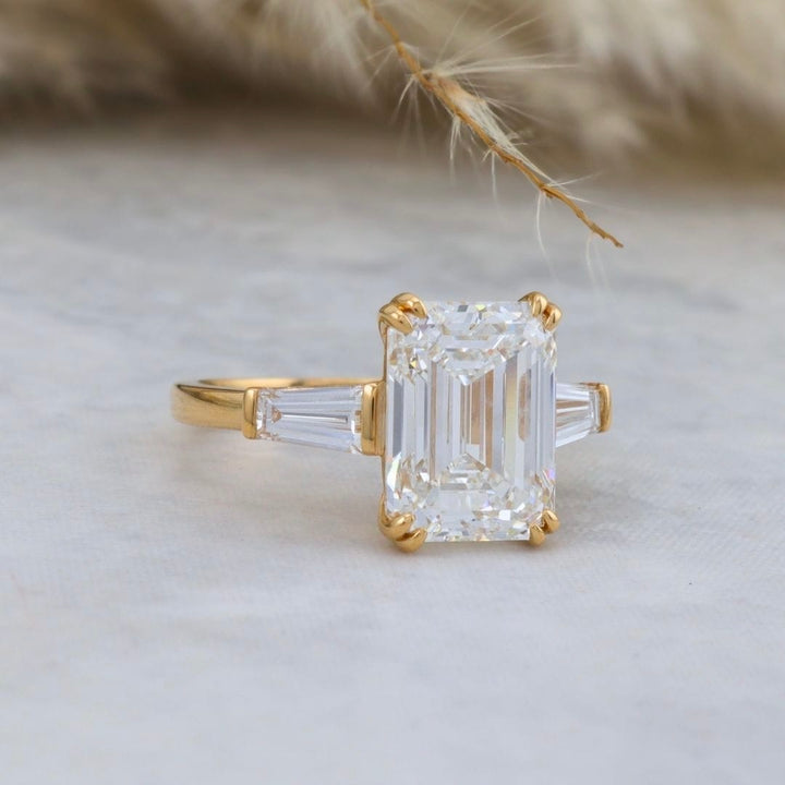 Mathieu Blanchard Bagues Bague Trapèze - Diamant Émeraude 6 ct
