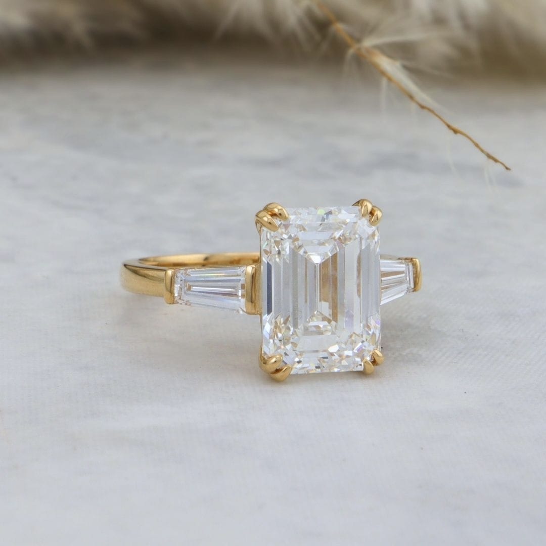 Mathieu Blanchard Bagues Bague Trapèze - Diamant Émeraude 6 ct