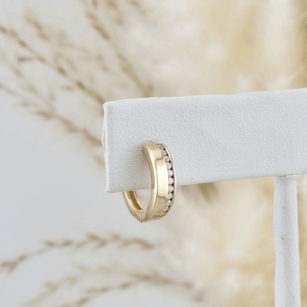 - Boucles d'oreilles Boucles d'oreilles huggies 13mm en or 10k