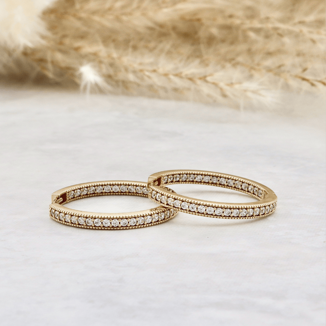 Boucles d'oreilles huggies Éclats + Milgrain - Boucles d'oreilles Boucles d'oreilles huggies Éclats + en or 10K | Mathieu Blanchard Mathieu Blanchard Joaillerie