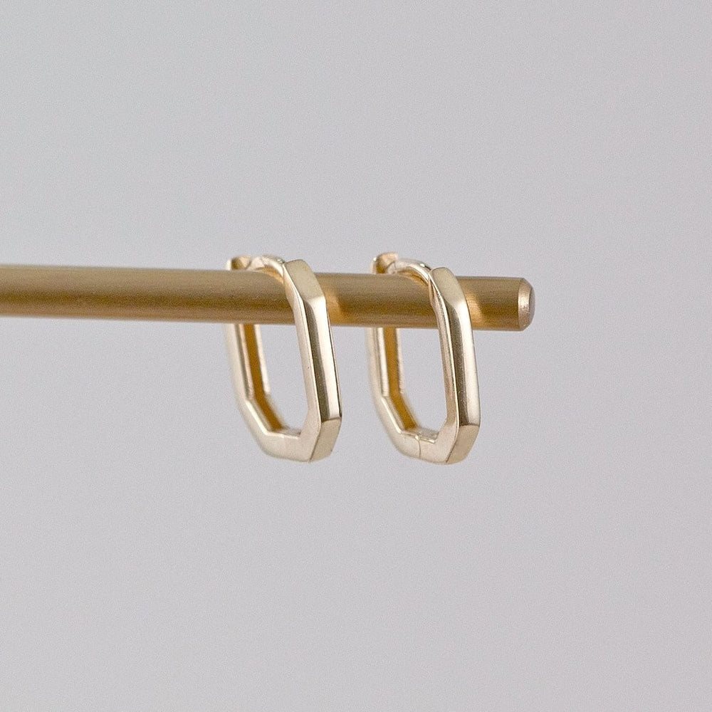 Boucles d'oreilles huggies Géométrique en or jaune 10K - Boucles d'oreilles Or jaune 10K 2894 Boucles d'oreilles huggies Fusion - Or jaune 10K | Mathieu Blanchard Mathieu Blanchard Joaillerie