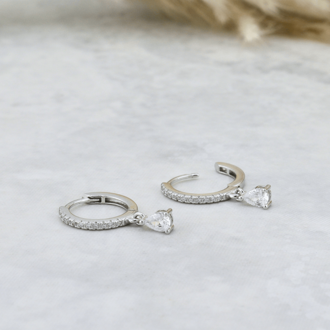 Mathieu Blanchard Boucles d'oreilles Boucles d'oreilles Huggies Gouttes en argent sterling